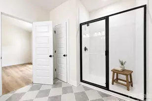 1228 N Sharon Amity Rd, Charlotte, NC 28211 - Photo 15