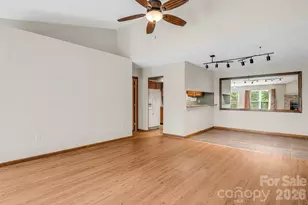 60 Ravencroft Ln, Asheville, NC 28803 - Photo 17