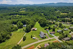 2401 Lail Rd, Morganton, NC 28655 - Photo 29