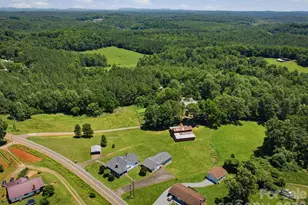 2401 Lail Rd, Morganton, NC 28655 - Photo 31