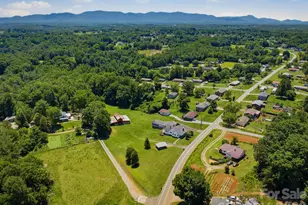 2401 Lail Rd, Morganton, NC 28655 - Photo 33