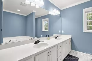 4403 Hubbard Rd, Charlotte, NC 28269 - Photo 15