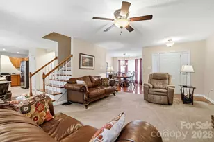 6000 Carriage Oaks Dr, Charlotte, NC 28262 - Photo 9