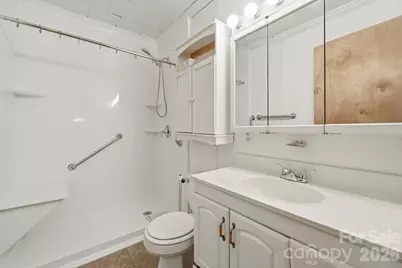 2308 11th Avenue NE, Hickory, NC 28601 - Photo 15