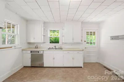 2308 11th Avenue NE, Hickory, NC 28601 - Photo 21