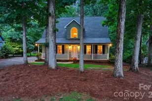 302 Skyland Ct, Mount Gilead, NC 27306 - Photo 3