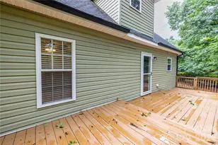 302 Skyland Ct, Mount Gilead, NC 27306 - Photo 9
