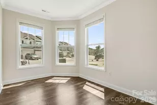 124 Creekview Rd, Hendersonville, NC 28791 - Photo 9