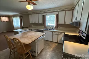419 E Pigg St, Pageland, SC 29728 - Photo 9