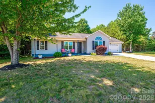 205 Winding Cedar Dr, Statesville, NC 28677 - Photo 15