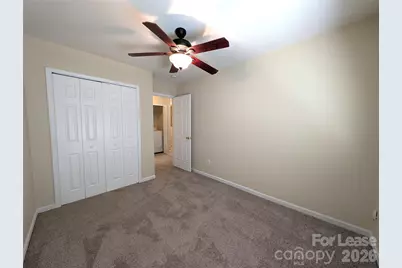 4283 Glenlea Commons Drive, Charlotte, NC 28216 - Photo 17