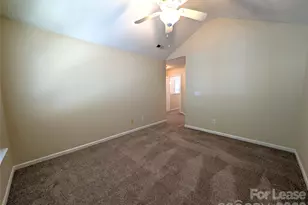 4283 Glenlea Commons Dr, Charlotte, NC 28216 - Photo 11