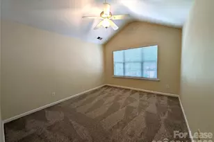 4283 Glenlea Commons Dr, Charlotte, NC 28216 - Photo 9