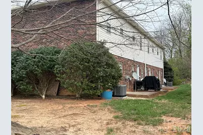 1310 and 1323 14th Street Drive NE, Hickory, NC 28601 - Photo 17