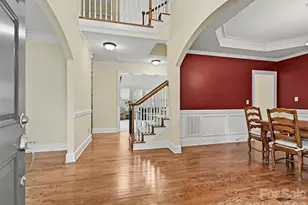 7513 Meadowgate Ln, Waxhaw, NC 28173 - Photo 3