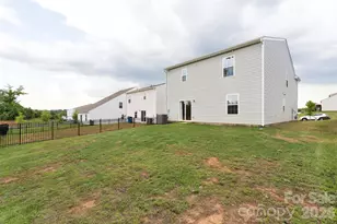 196 Brentwood Dr, Statesville, NC 28625 - Photo 39