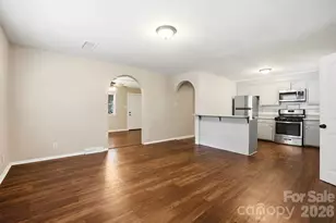 6308 Cove Creek Dr, Charlotte, NC 28215 - Photo 7