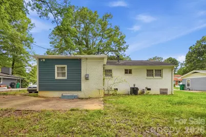 6308 Covecreek Drive, Charlotte, NC 28215 - Photo 43