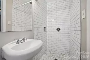 6308 Cove Creek Dr, Charlotte, NC 28215 - Photo 21