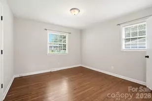 6308 Cove Creek Dr, Charlotte, NC 28215 - Photo 19