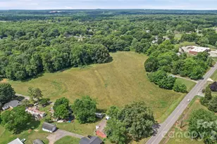 702 Mocksville Hwy, Statesville, NC 28625 - Photo 5
