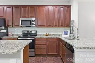 8413 Summerford Dr, Charlotte, NC 28269 - Photo 9