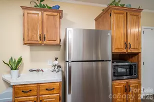 5043 Pebble Stone Rd, Maiden, NC 28650 - Photo 11