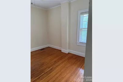 242 E Broad Street, Statesville, NC 28677 - Photo 9