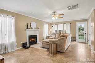 2243 Oakhurst Ct, Kannapolis, NC 28081 - Photo 9