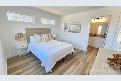 2910 21st Street Lane NE, Hickory, NC 28601 - Photo 11