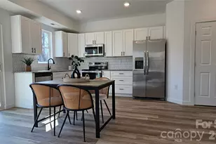 2910 21st St Ln NE, Hickory, NC 28601 - Photo 5