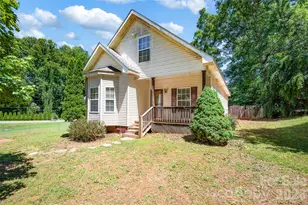 105 Queensbury Rd, Troutman, NC 28166 - Photo 1