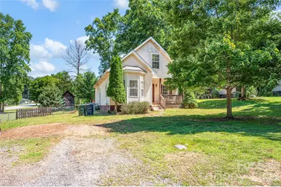 105 Queensbury Road, Troutman, NC 28166 - Photo 3