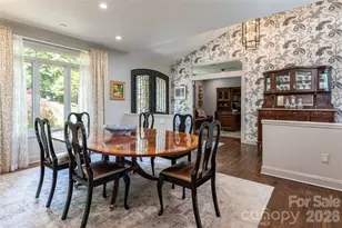 305 Piney Knoll Ln, Hendersonville, NC 28739 - Photo 9