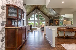 305 Piney Knoll Ln, Hendersonville, NC 28739 - Photo 7
