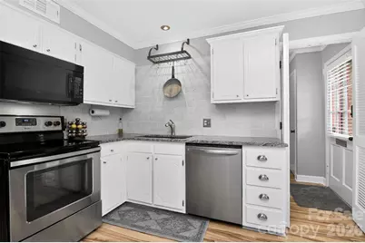 4611 Hedgemore Drive #C, Charlotte, NC 28209 - Photo 9
