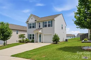 111 Buoy Ln, Statesville, NC 28677 - Photo 1