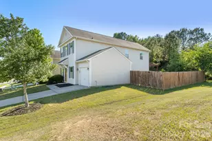 1491 Hyacinthia Ln, Rock Hill, SC 29730 - Photo 3