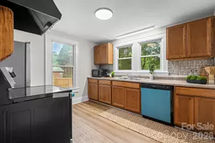 355 15th Ave NE, Hickory, NC 28601 - Photo 5
