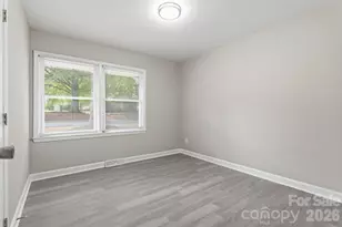 810 Echo Glen Rd, Charlotte, NC 28213 - Photo 5