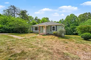 3230 12th Ave SE, Hickory, NC 28602 - Photo 3