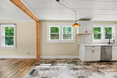3230 12th Avenue SE, Hickory, NC 28602 - Photo 1