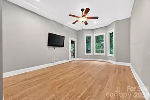 94 Oak Hollow Dr, Asheville, NC 28805 - Photo 19