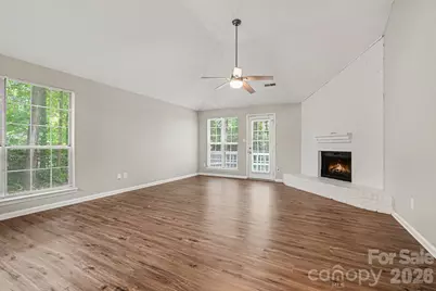 9001 Louvaine Drive, Charlotte, NC 28227 - Photo 5