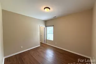 13320 Hunting Birds Ln, Charlotte, NC 28278 - Photo 17