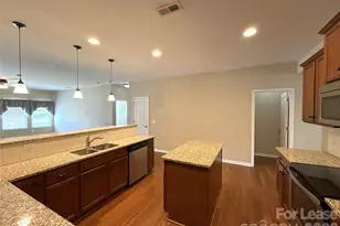 13320 Hunting Birds Ln, Charlotte, NC 28278 - Photo 9