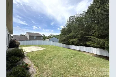 13320 Hunting Birds Lane, Charlotte, NC 28278 - Photo 25