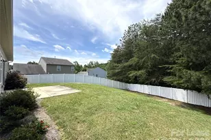 13320 Hunting Birds Ln, Charlotte, NC 28278 - Photo 25