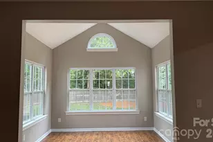 11234 Huntington Meadow Ln, Charlotte, NC 28273 - Photo 7