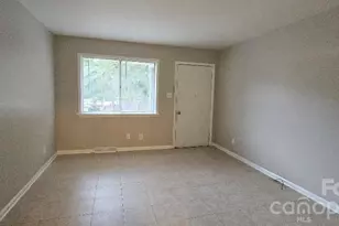 1803 Darbrook Dr, Charlotte, NC 28205 - Photo 11